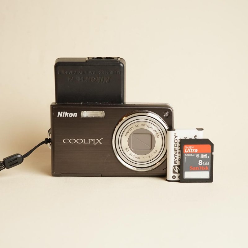Nikon Coolpix S550 Digital Camera | 10MP | Tested & Working | Grey